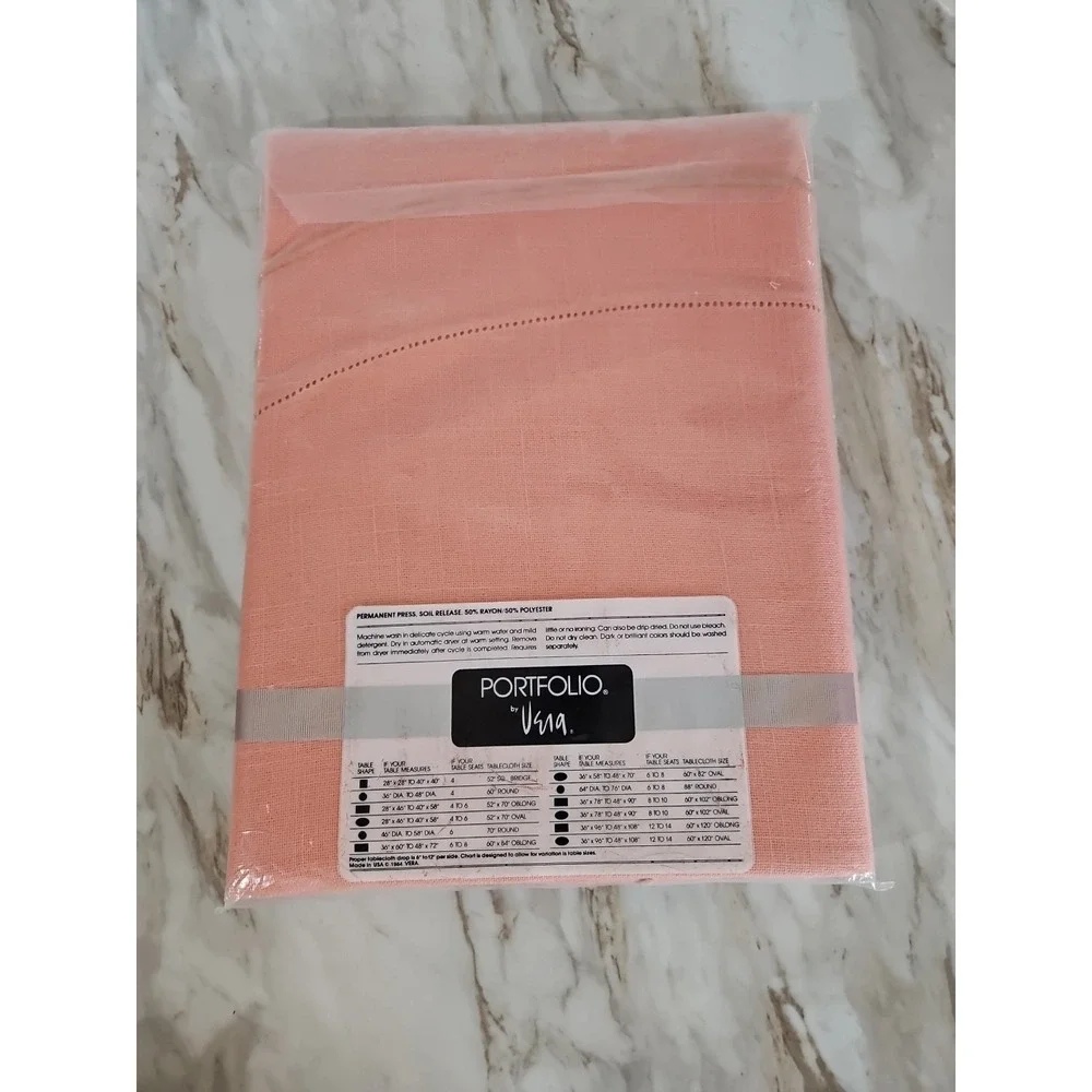 1984 VERA Portfolio Oval Tablecloth PEACH Eyelets 60